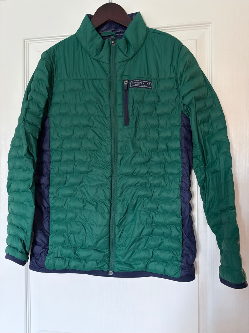 Vineyard Vines Green Puffer Jacket with Navy Panels and Navy Trim Boys Size L